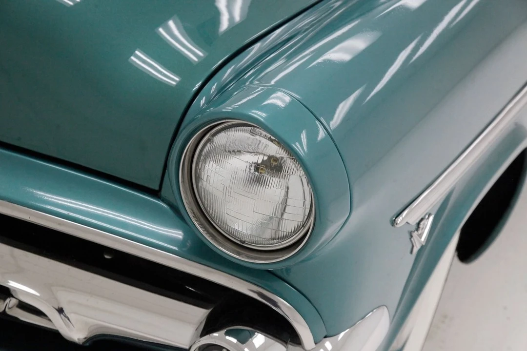 1954 Ford Crestline - Image 15 of 31