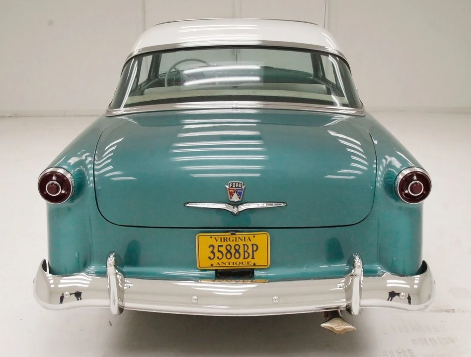 1954 Ford Crestline - Image 5 of 31