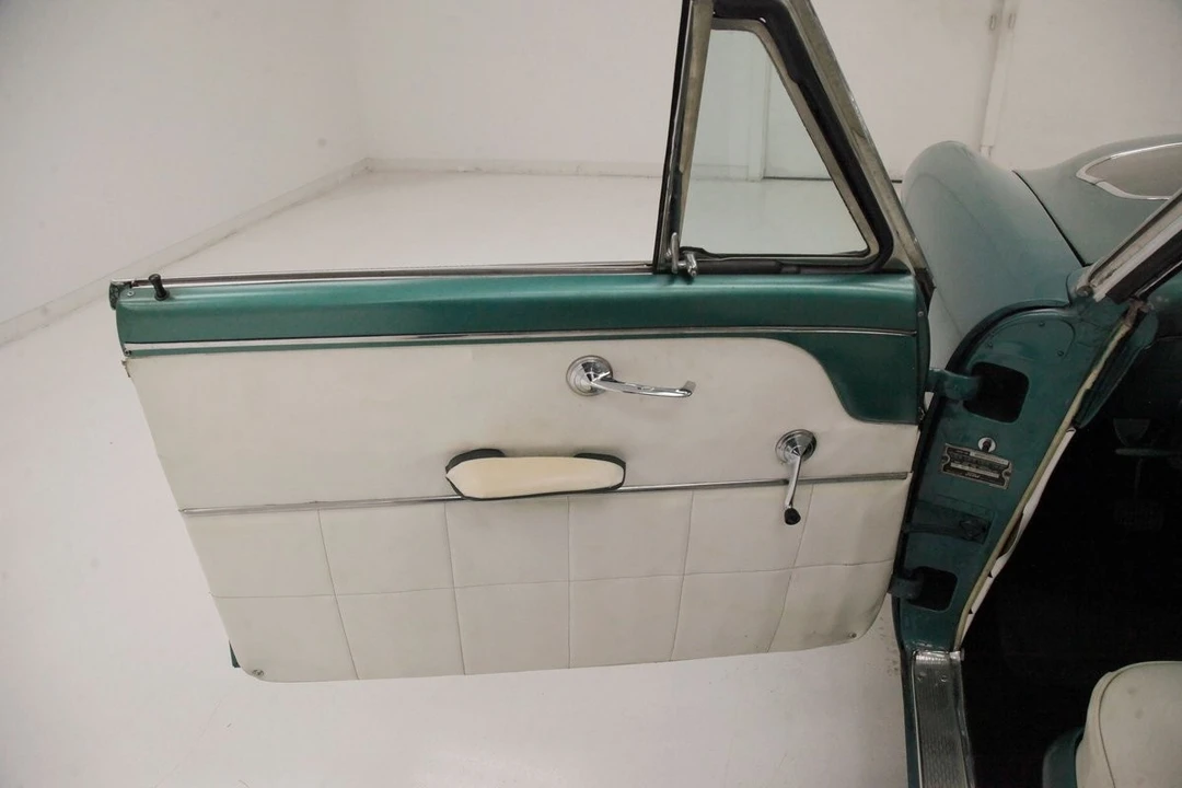 1954 Ford Crestline - Image 24 of 31