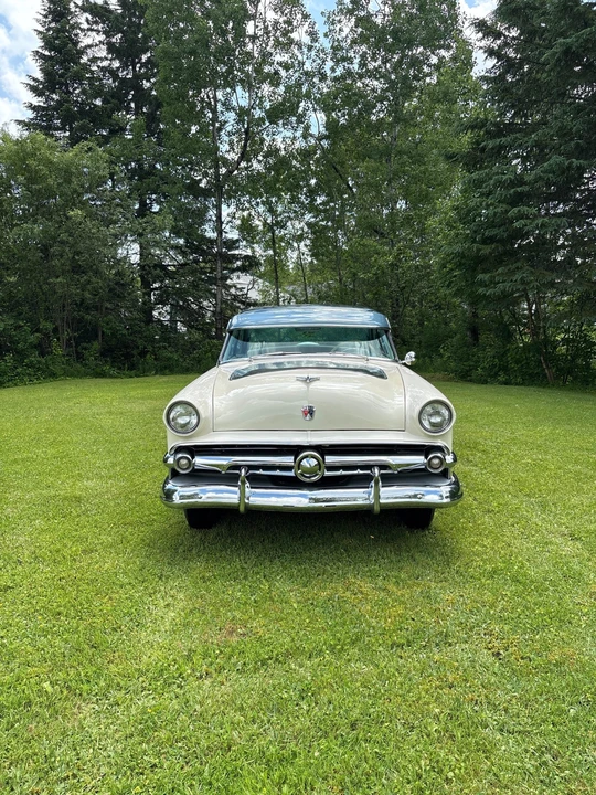 1954 Ford Crestline - Image 4 of 31