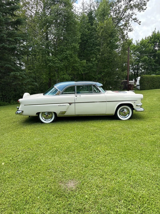 1954 Ford Crestline - Image 8 of 31