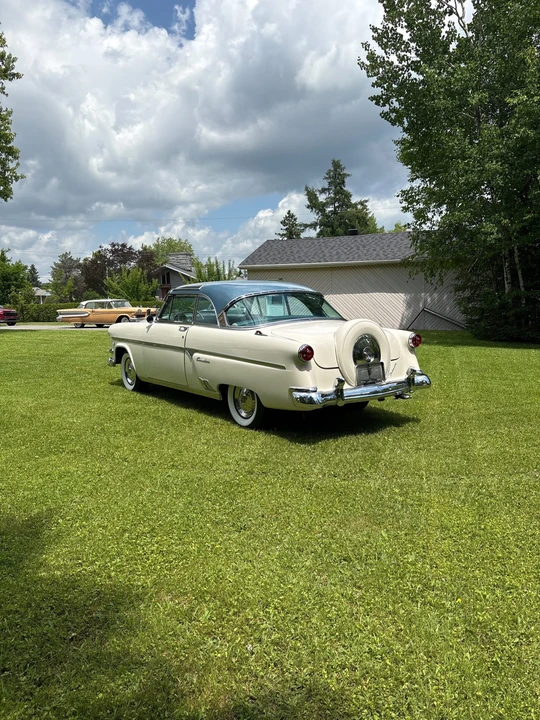 1954 Ford Crestline - Image 14 of 31
