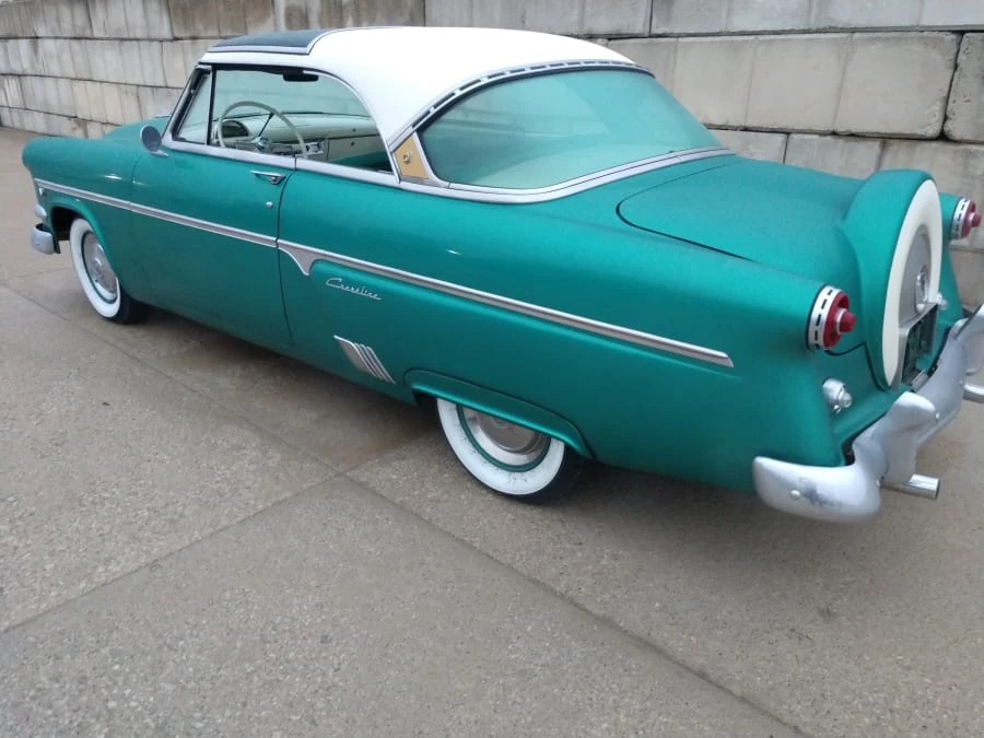 1954 Ford Crestline - Image 2 of 4