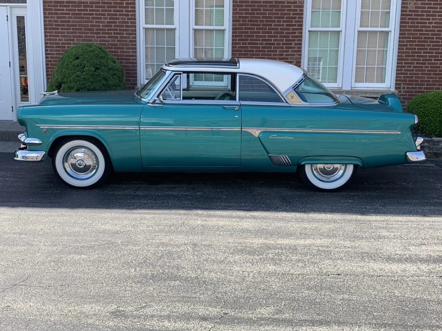 1954 Ford Crestline - Image 2 of 10