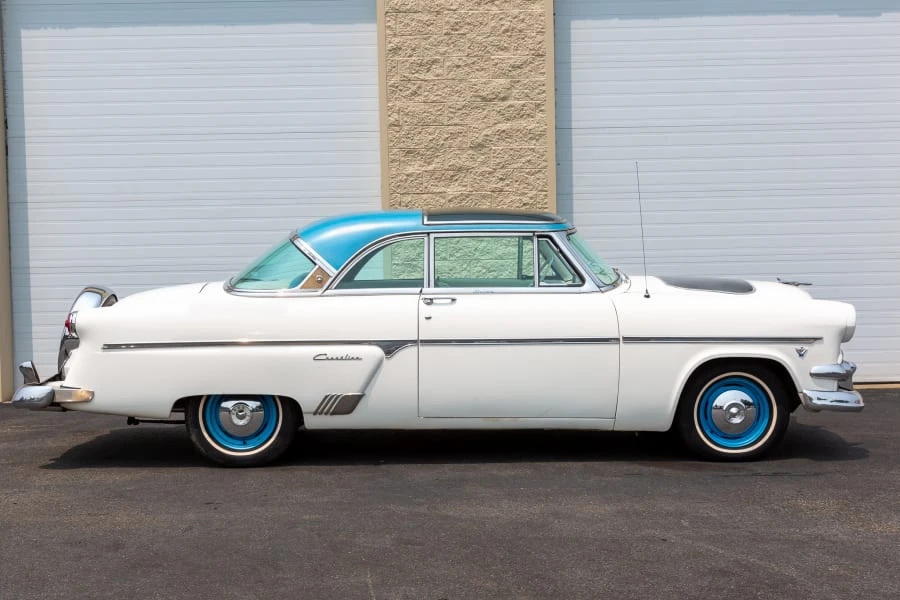 1954 Ford Crestline - Image 9 of 31