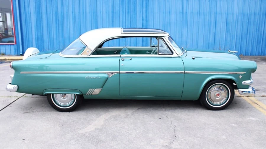 1954 Ford Crestline - Image 11 of 13