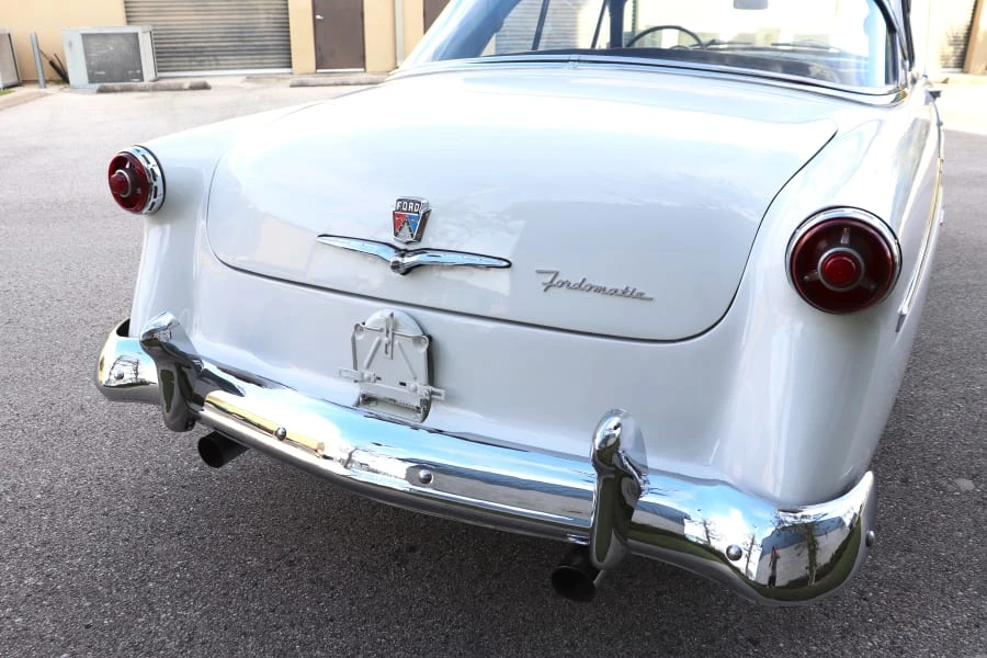 1954 Ford Crestline - Image 12 of 24