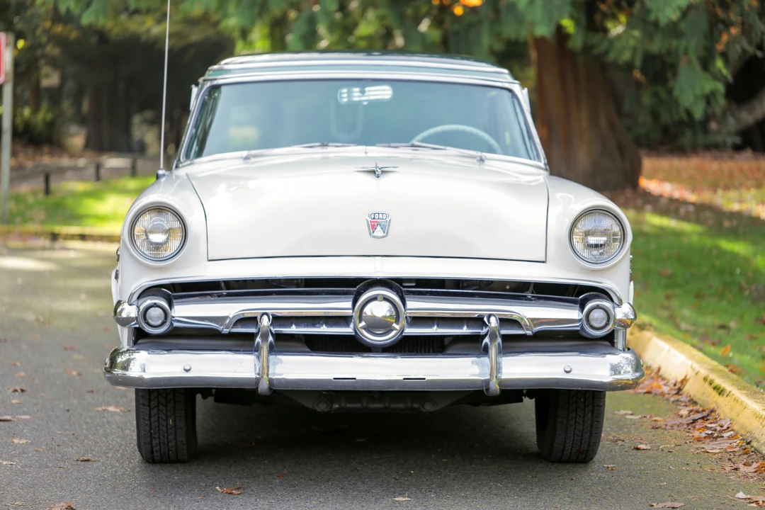 1954 Ford Crestline - Image 11 of 31