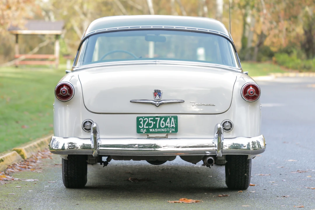 1954 Ford Crestline - Image 5 of 31