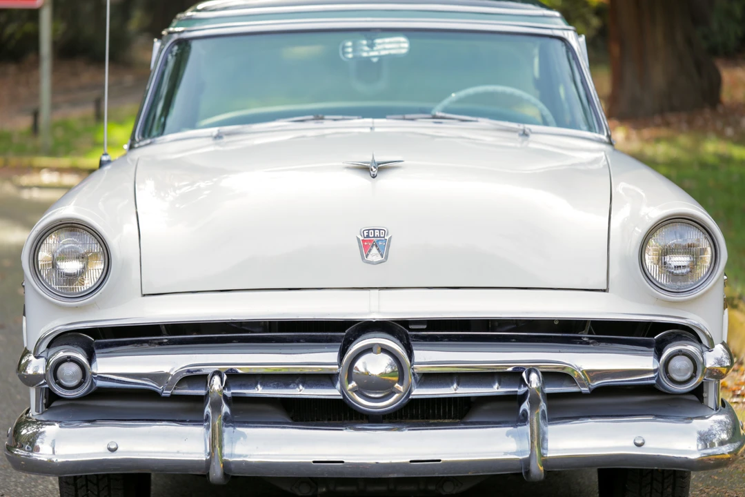1954 Ford Crestline - Image 12 of 31