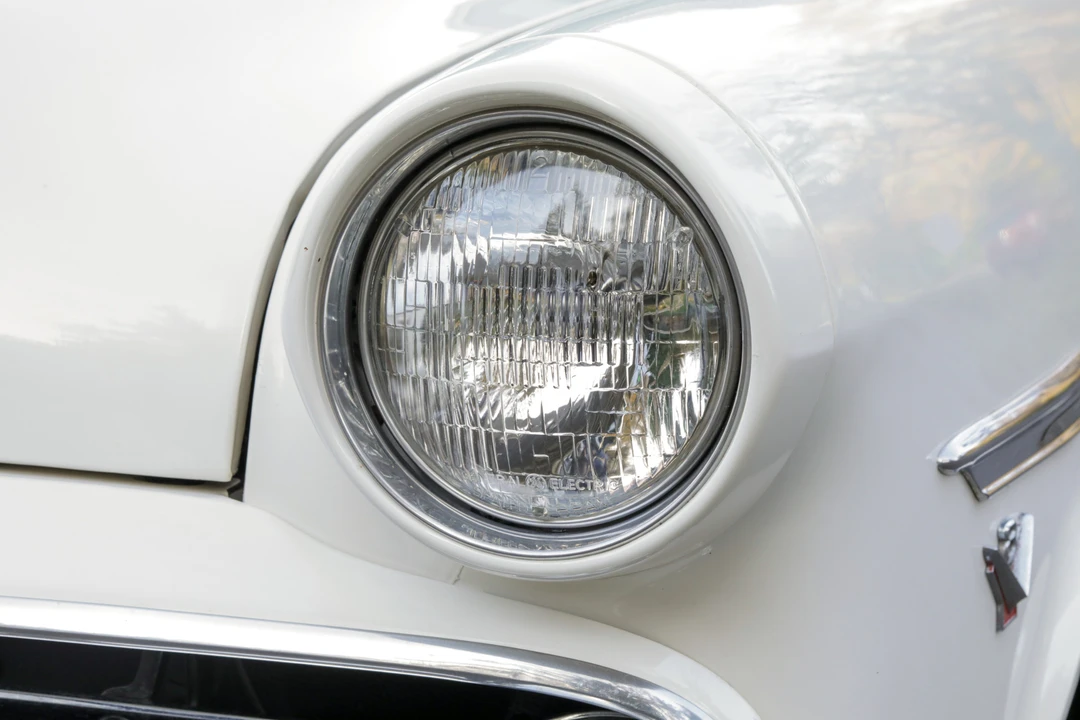 1954 Ford Crestline - Image 24 of 31