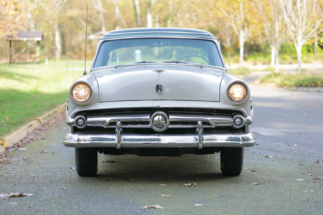 1954 Ford Crestline - Image 10 of 31