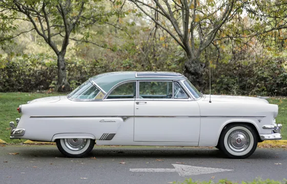 1954 Ford Crestline - Image 2 of 31