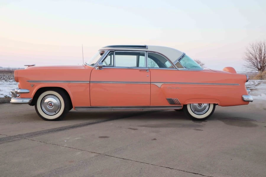 1954 Ford Crestline - Image 2 of 30