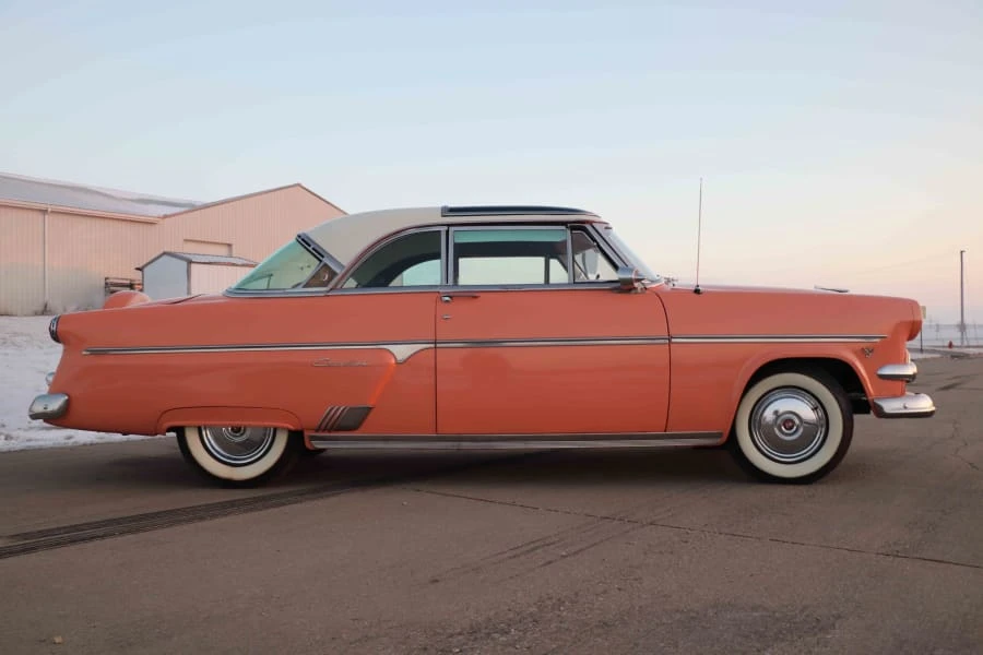 1954 Ford Crestline - Image 4 of 30