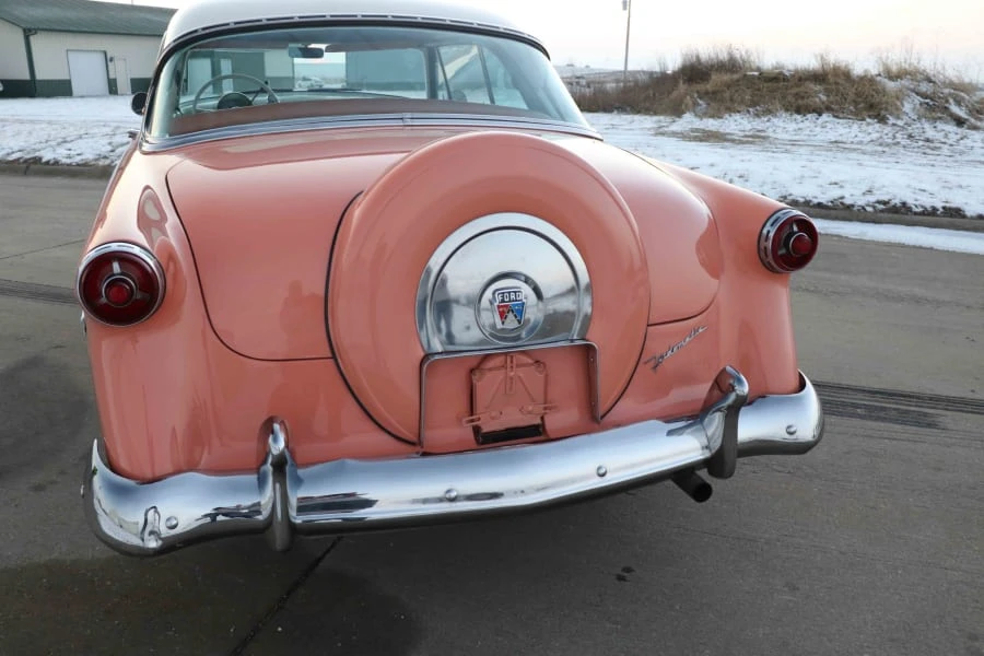 1954 Ford Crestline - Image 28 of 30