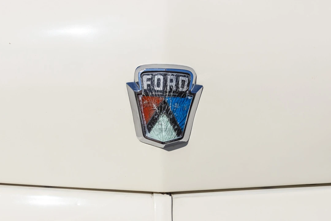 1954 Ford Crestline - Image 30 of 31