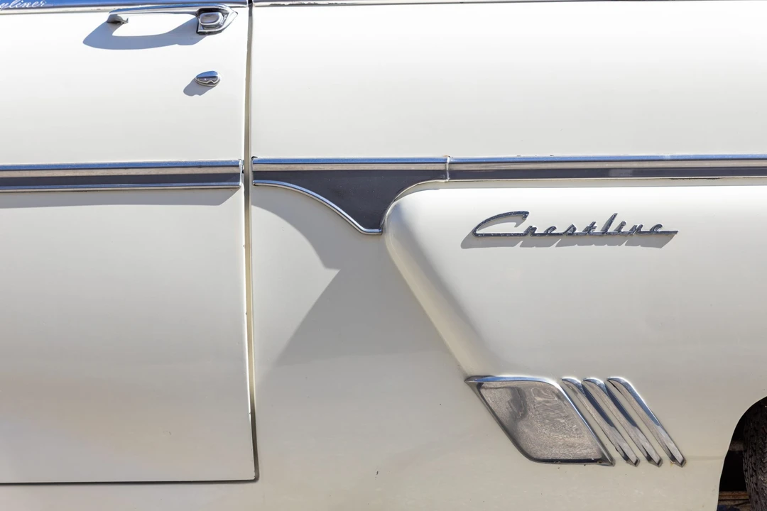 1954 Ford Crestline - Image 24 of 31