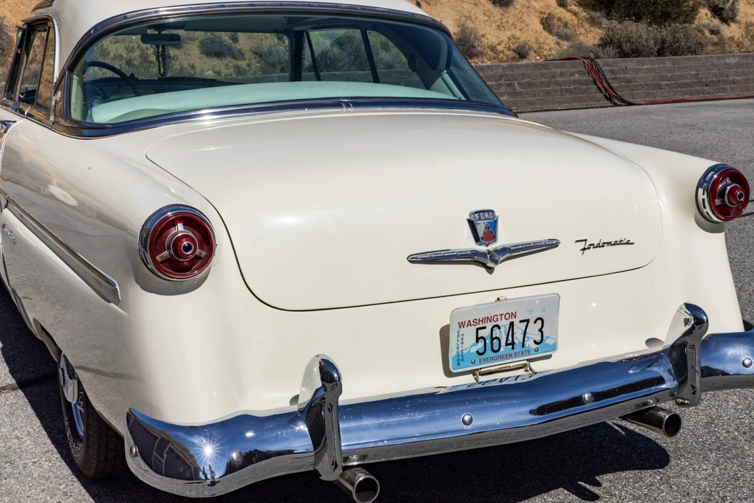 1954 Ford Crestline - Image 15 of 31