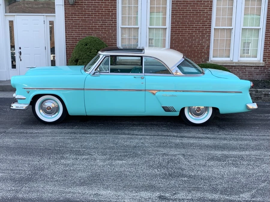 1954 Ford Crestline - Image 2 of 9