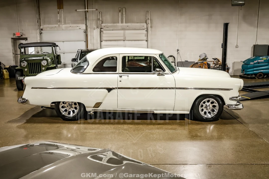 1954 Ford Crestline - Image 11 of 31