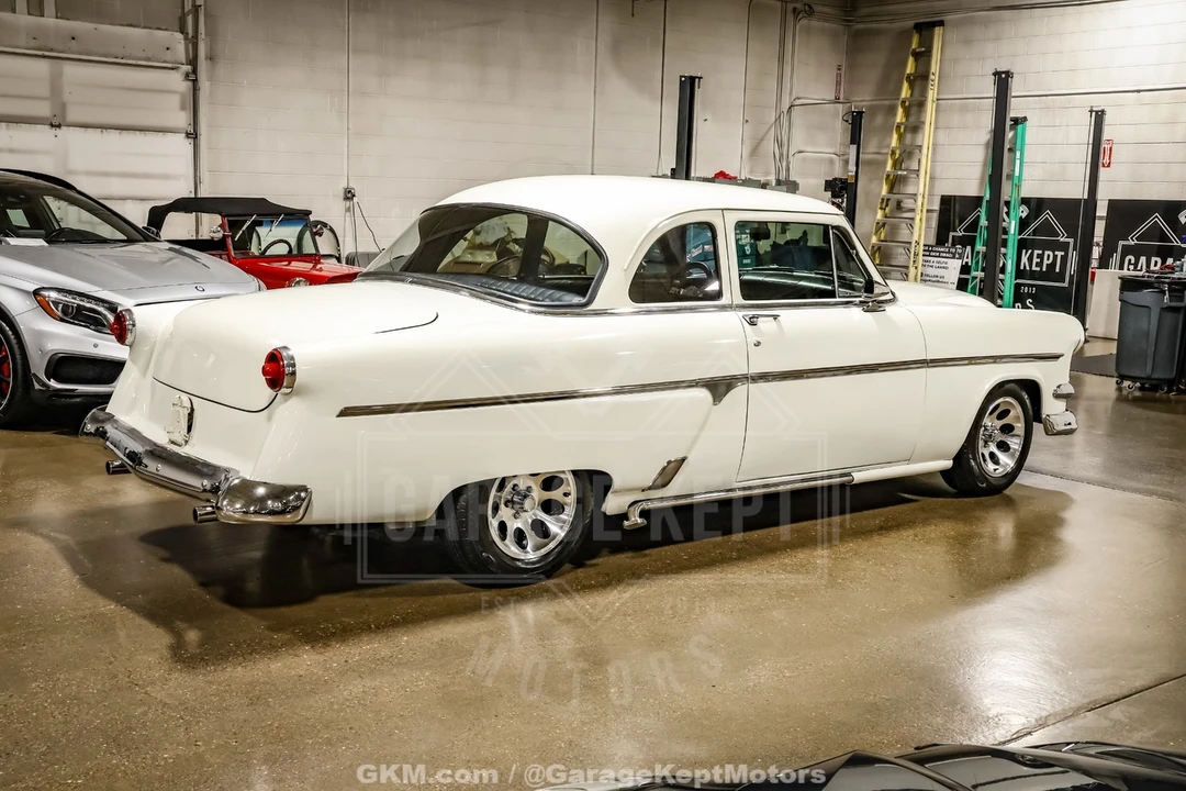 1954 Ford Crestline - Image 10 of 31