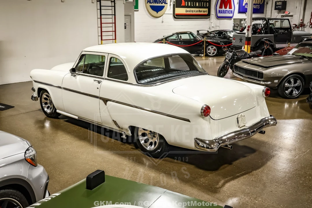 1954 Ford Crestline - Image 7 of 31