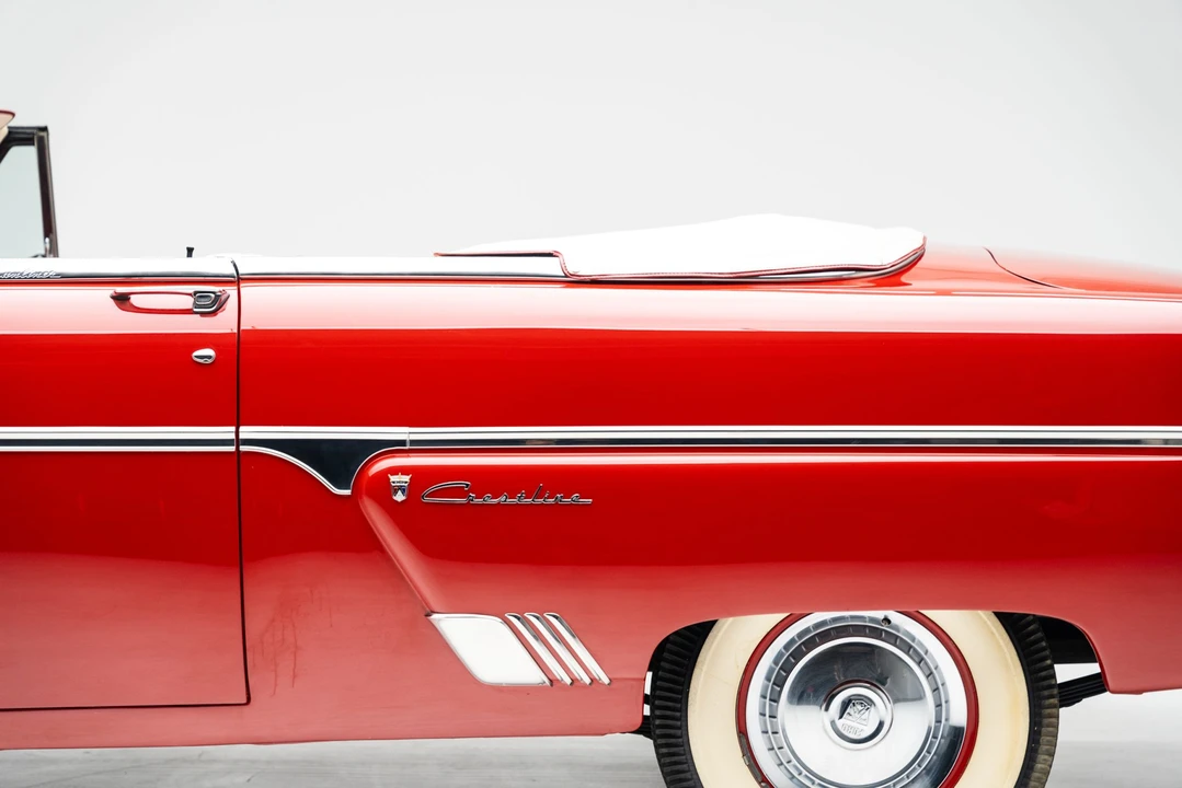 1954 Ford Crestline - Image 27 of 31
