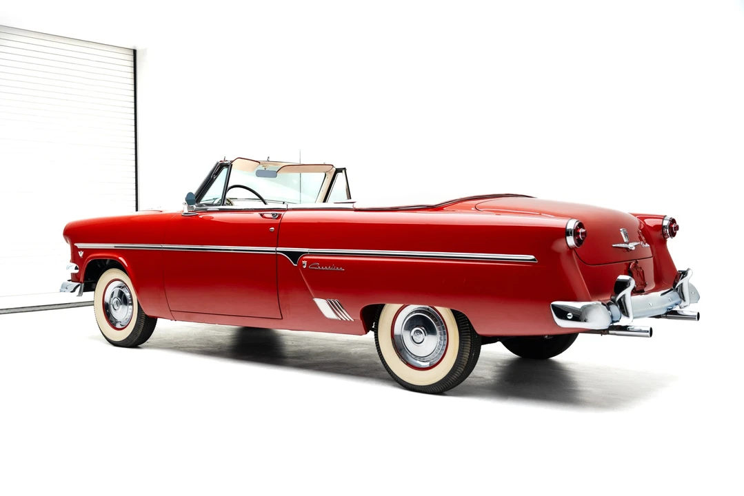 1954 Ford Crestline - Image 6 of 31