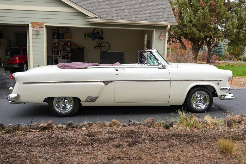 1954 Ford Crestline - Image 9 of 12