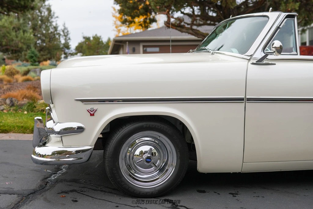 1954 Ford Crestline - Image 4 of 12