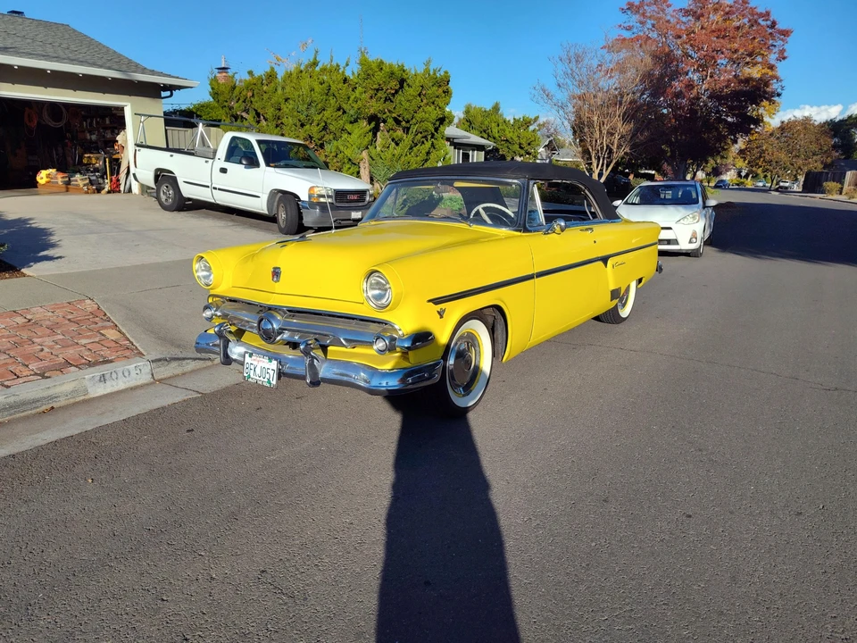 1954 Ford Crestline - Image 2 of 31