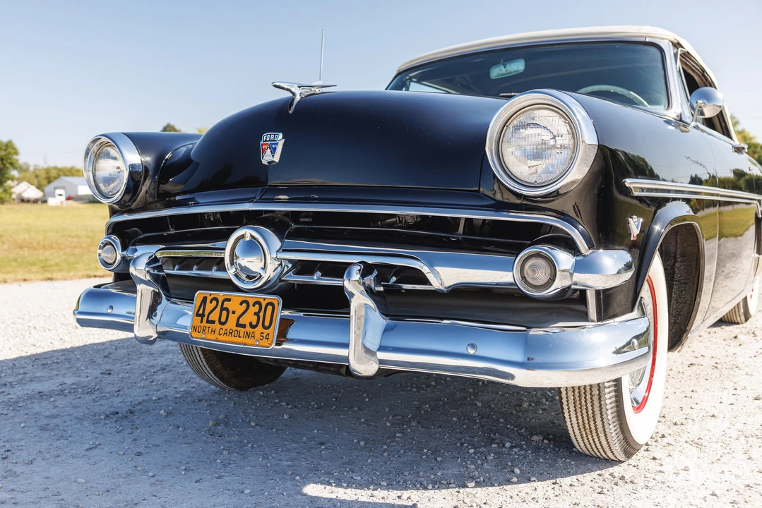 1954 Ford Crestline - Image 16 of 31