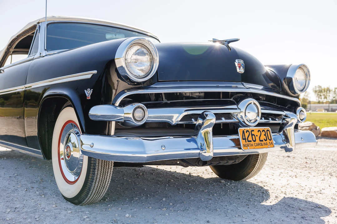 1954 Ford Crestline - Image 17 of 31