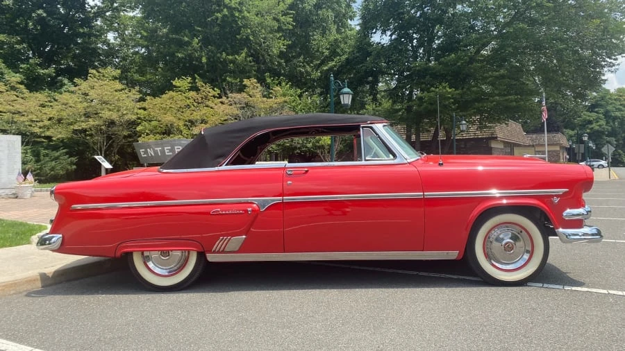 1954 Ford Crestline - Image 2 of 21