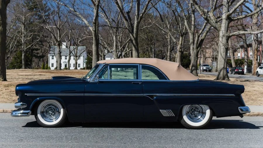 1954 Ford Crestline - Image 2 of 20