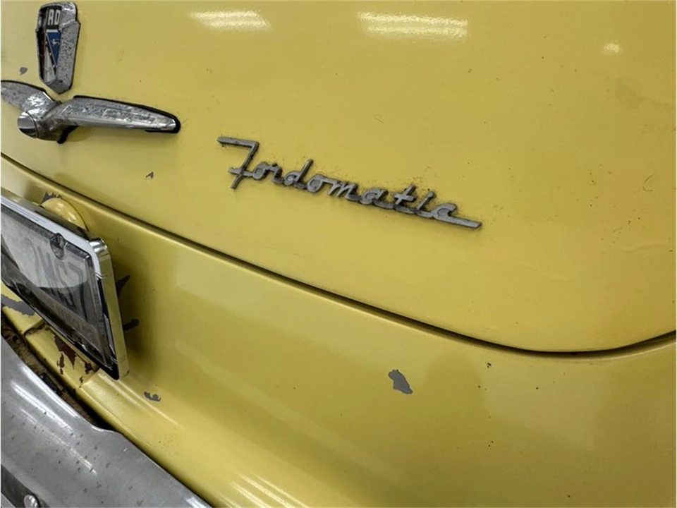 1954 Ford Crestline - Image 23 of 31