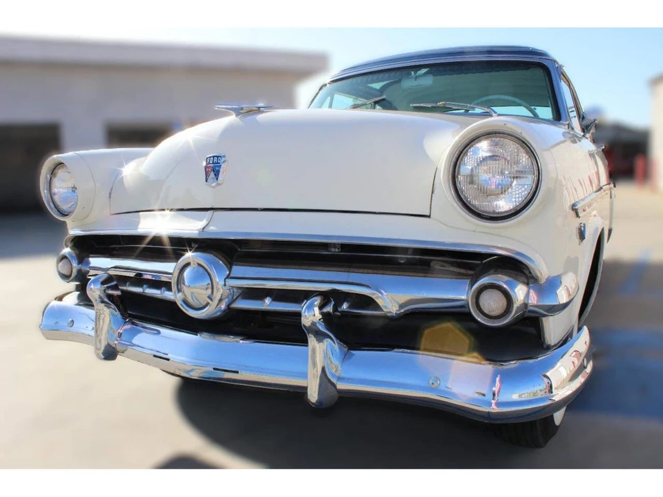 1954 Ford Crestline - Image 3 of 31