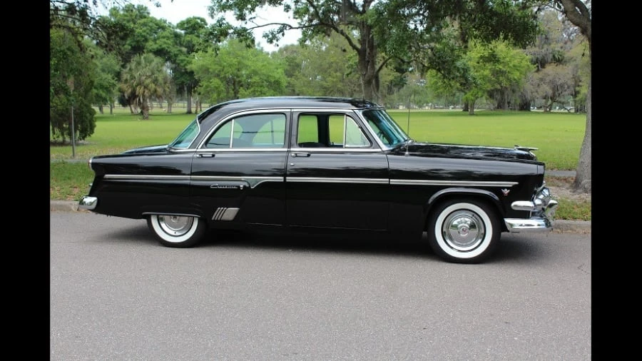 1954 Ford Crestline - Image 2 of 12