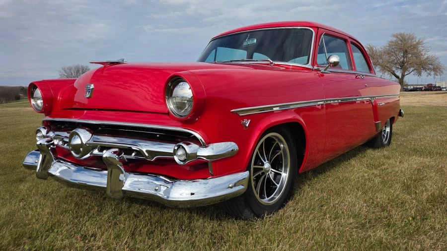 1954 Ford Crestline - Image 9 of 12