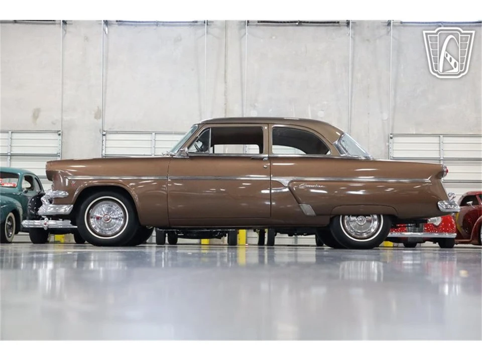 1954 Ford Crestline - Image 12 of 31