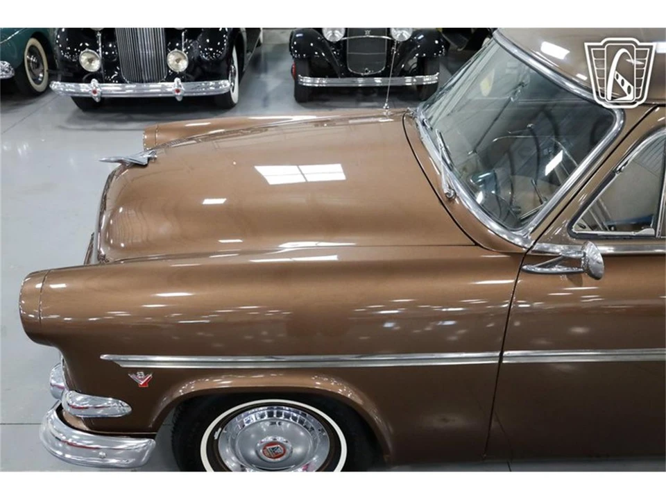 1954 Ford Crestline - Image 13 of 31