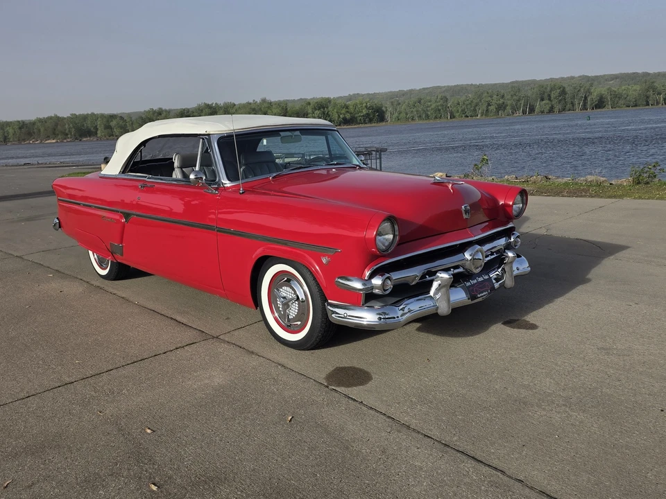 1954 Ford Crestline - Image 25 of 31
