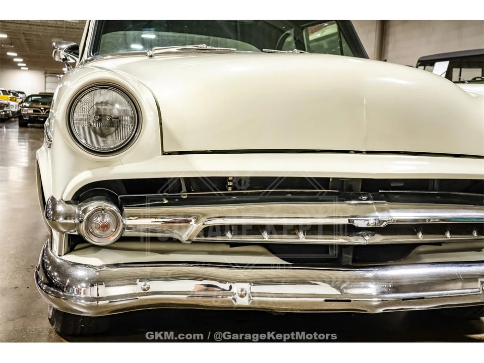 1954 Ford Crestline - Image 17 of 31