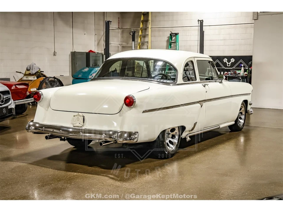 1954 Ford Crestline - Image 8 of 31