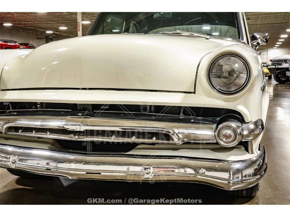1954 Ford Crestline - Image 18 of 31