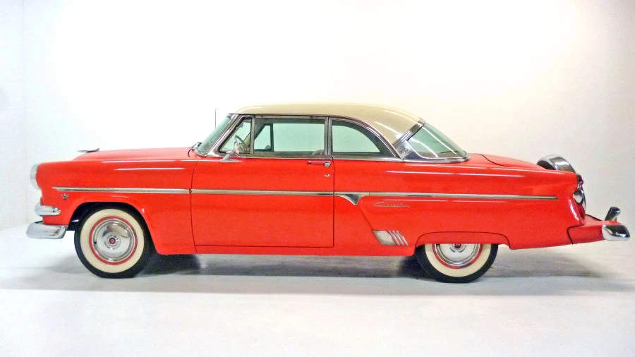 1954 Ford Crestline - Image 2 of 10