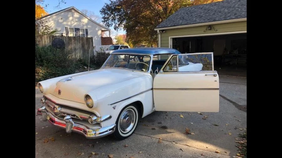 1954 Ford Crestline - Image 4 of 6