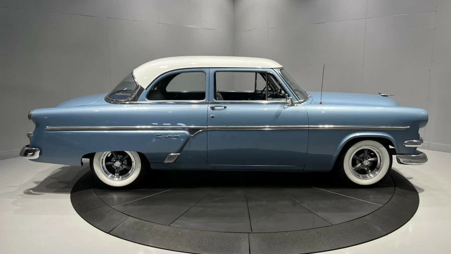 1954 Ford Customline - Image 2 of 18