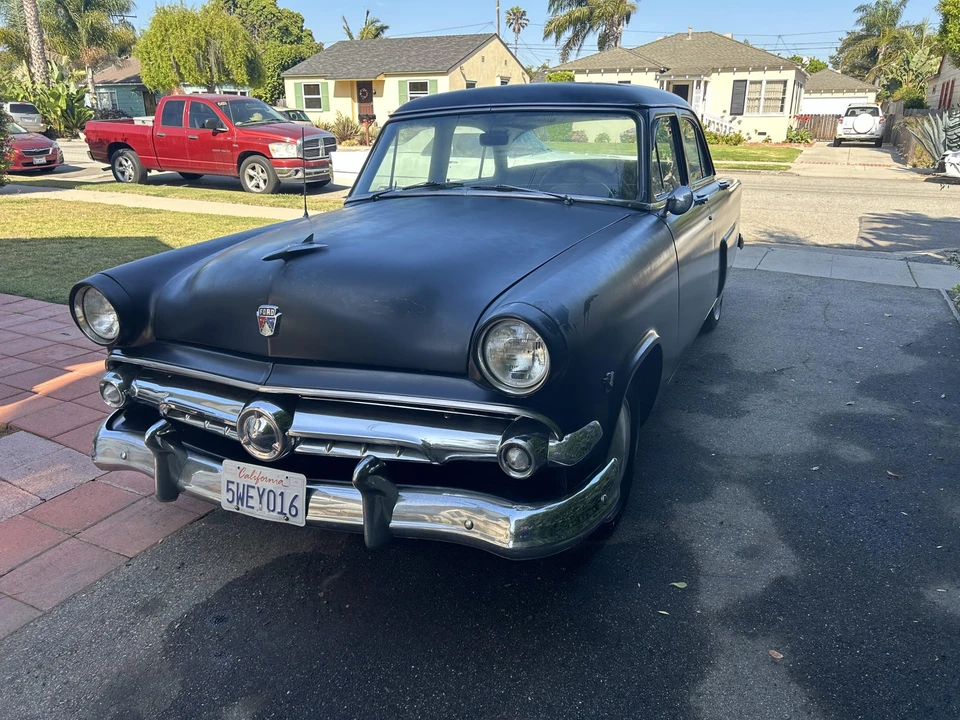 1954 Ford Customline - Image 2 of 31